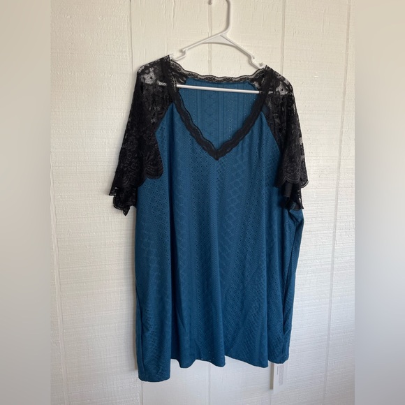 BloomChic Tops Bloomchic Size 26w Blue With Black Lace Top Poshmark